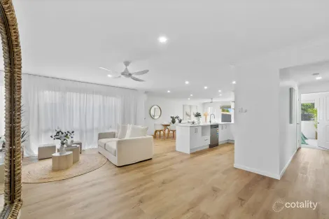 Property photo of 6 Letitia Close Wakerley QLD 4154