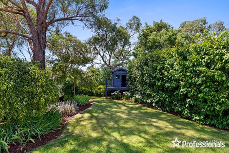 Property photo of 70 Johns Crescent Mount Evelyn VIC 3796