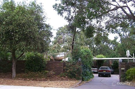 4 Shield Rd, Lesmurdie, WA 6076