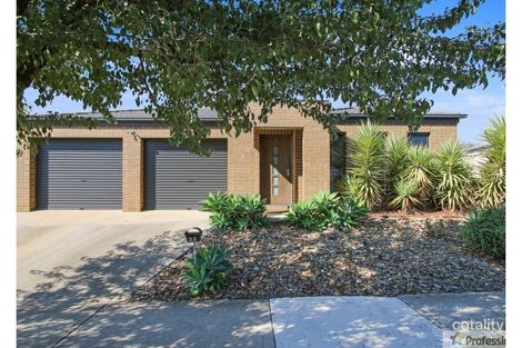 33 Victoria Cross Pde, Wodonga, VIC 3690