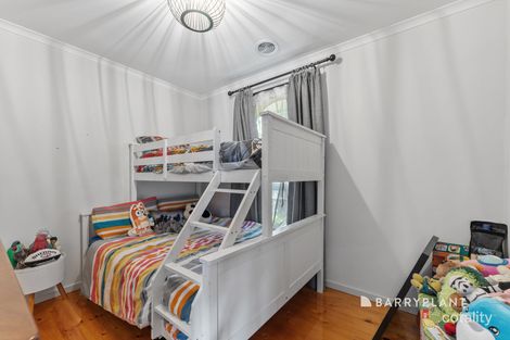 Property photo of 2/2 Adamson Road Beaconsfield VIC 3807