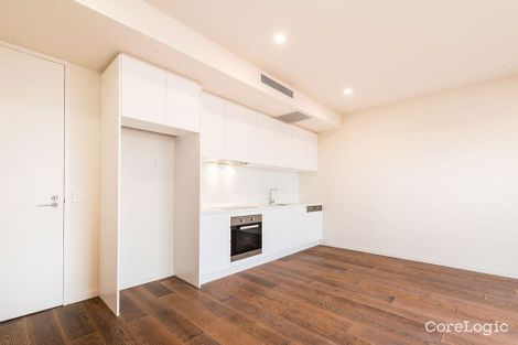 Property photo of 204/15 Small Street Hampton VIC 3188