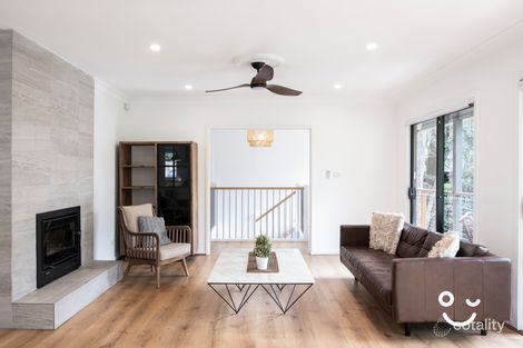 Property photo of 10 Alvan Parade Mount Pleasant NSW 2519