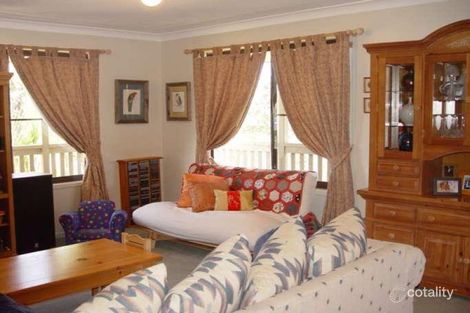 Property photo of 21 Lorikeet Court Tingira Heights NSW 2290