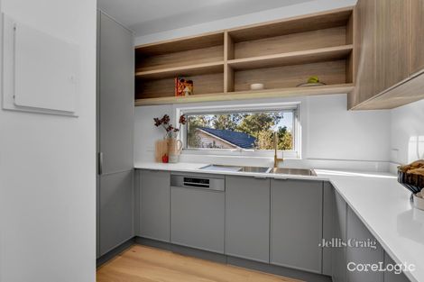 Property photo of 10 Winding Way North Warrandyte VIC 3113