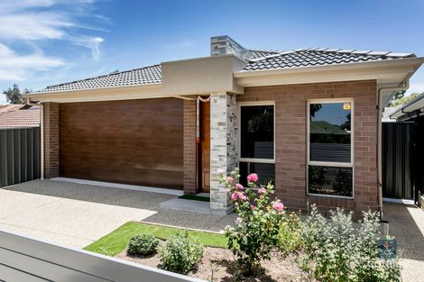 8a Maurine Tce, Para Vista, SA 5093