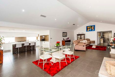 Property photo of 113 Hill Street Waroona WA 6215