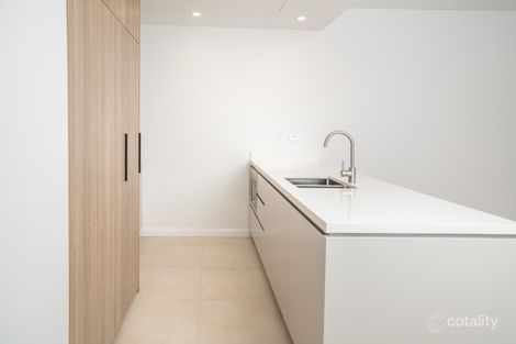 Property photo of 710/5 Maple Tree Road Westmead NSW 2145