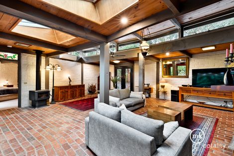 Property photo of 17 Eucalyptus Road Eltham VIC 3095