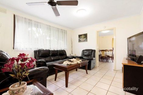 Property photo of 8 Aquila Crescent Endeavour Hills VIC 3802