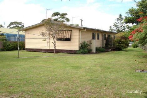 Property photo of 12 Yarralumla Crescent Tomakin NSW 2537