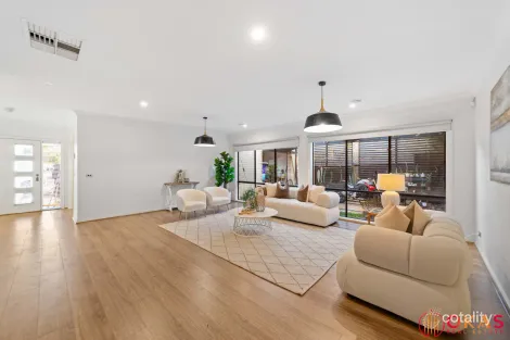 Property photo of 6 St James Wood Drive Tarneit VIC 3029