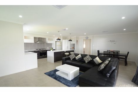 Property photo of 32 Darraby Drive Moss Vale NSW 2577