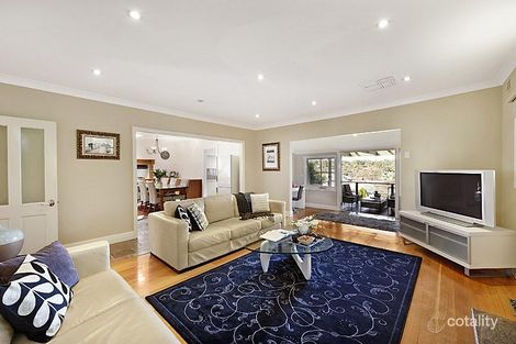 Property photo of 24 Falcon Road Macleod VIC 3085