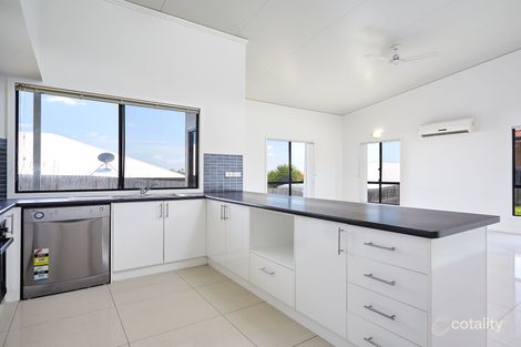 Property photo of 34 Edgeware Road Pimpama QLD 4209