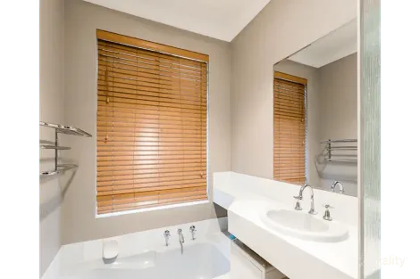 Property photo of 9B Ellendale Drive Heathridge WA 6027