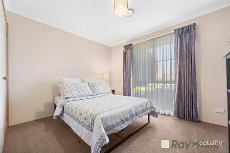 Property photo of 2 Saffron Drive Hallam VIC 3803