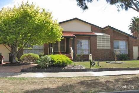 2 Cherub Ct, Taylors Lakes, VIC 3038
