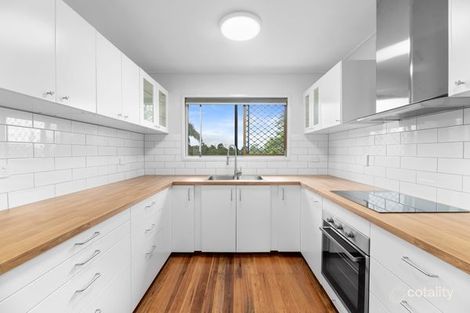 Property photo of 5 Dunbil Avenue Ferny Hills QLD 4055