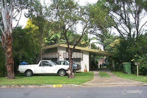 312 Government Rd, Labrador, QLD 4215