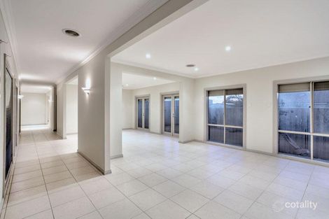 Property photo of 35 Taylors Hill Boulevard Taylors Hill VIC 3037