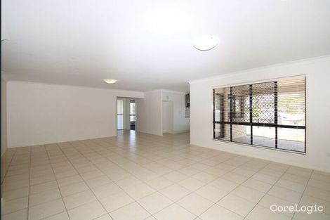 Property photo of 32 Sunset Drive Glenvale QLD 4350