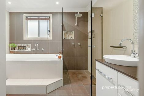 Property photo of 20 Knox Street Glenmore Park NSW 2745