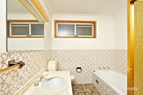 Property photo of 46A Wyena Road Pendle Hill NSW 2145