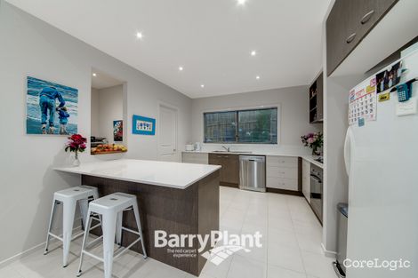 Property photo of 13 Carbine Court Drouin VIC 3818