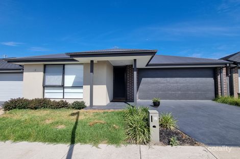 Property photo of 16 Gossia Avenue Craigieburn VIC 3064