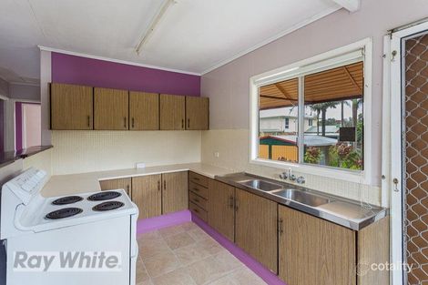 Property photo of 1 Esplanade Redland Bay QLD 4165