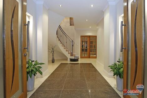 Property photo of 10 St Lucia Road Iluka WA 6028