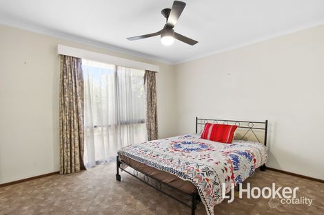 150 Endeavour Dr, Cranbourne North, VIC 3977