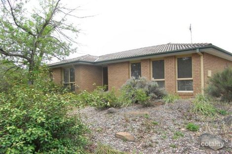 Property photo of 1 Spiers Place Wanniassa ACT 2903