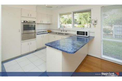 Property photo of 33 Lumeah Crescent Ferntree Gully VIC 3156