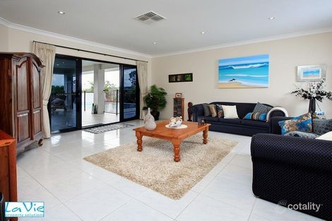 Property photo of 33 Hallow Crescent Augustine Heights QLD 4300