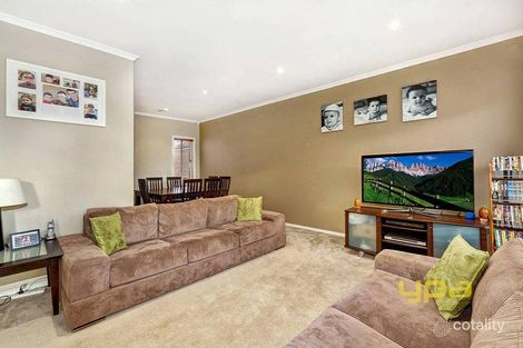 Property photo of 17 Celendine Place Hillside VIC 3037