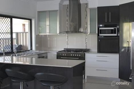 Property photo of 1/77 Church Lane Emerald QLD 4720