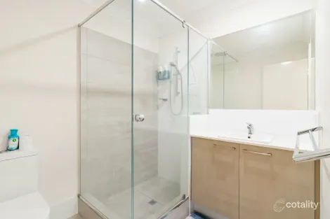 Property photo of 3/4 Endeavour Road Morley WA 6062