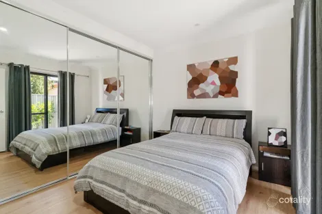 Property photo of 3/4 Endeavour Road Morley WA 6062