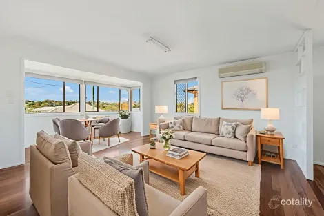 13 Bulgin Ave, Wynnum West, QLD 4178