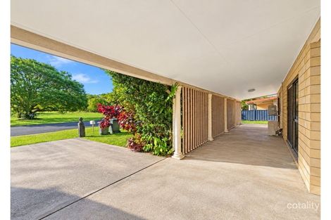 1/8 Melaleuca Dr, Tully Heads, QLD 4854
