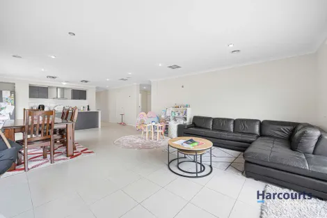 Property photo of 21 Borboleta Street Tarneit VIC 3029