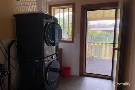 Property photo of 11 Waterman Close Tinonee NSW 2430