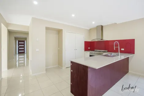 Property photo of 13 Tindales Road Wollert VIC 3750