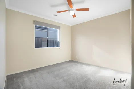 Property photo of 13 Tindales Road Wollert VIC 3750