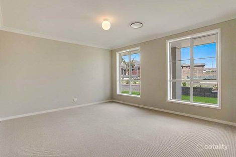 Property photo of 8 Altavista Rise Glenmore Park NSW 2745