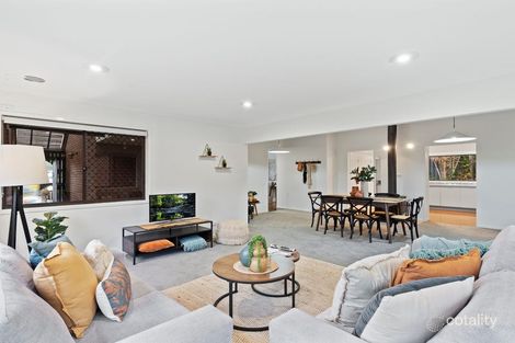 Property photo of 74 Bridgnorth Street Carindale QLD 4152