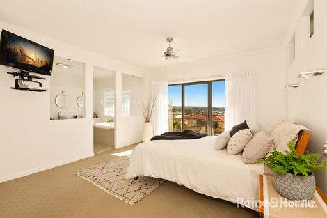 Property photo of 8 Oyster Point Road Banora Point NSW 2486