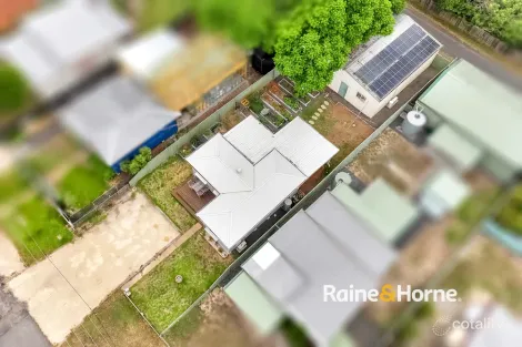 Property photo of 28 Commonwealth Avenue Blackwall NSW 2256